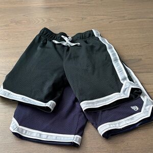 Bundle of 2 Boys shorts